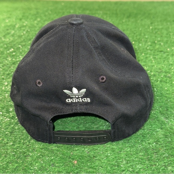 Adidas Classic Trefoil Black White Mens SnapBack Hat Cap - Picture 4 of 6